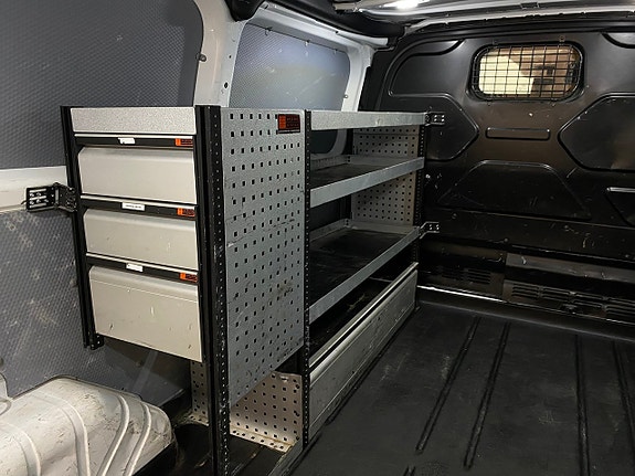 Ford Transit Custom 6 of 9