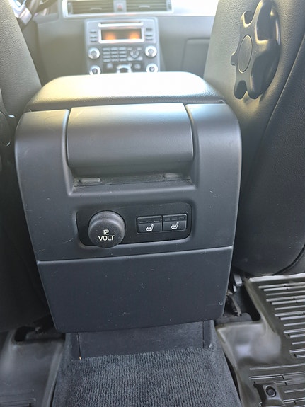 Volvo V70 9 of 14