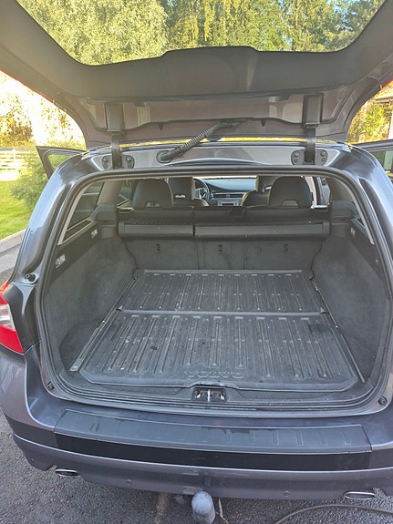 Volvo V70 8 of 14