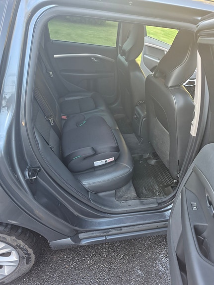 Volvo V70 11 of 14