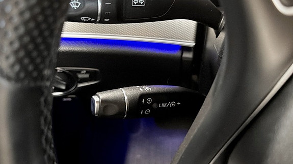 Mercedes-Benz E220 14 of 18