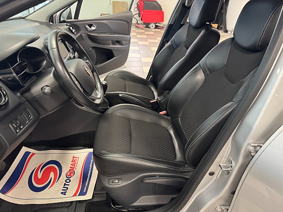 Renault Clio 14 of 17
