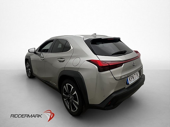 Lexus UX250h 4 of 30
