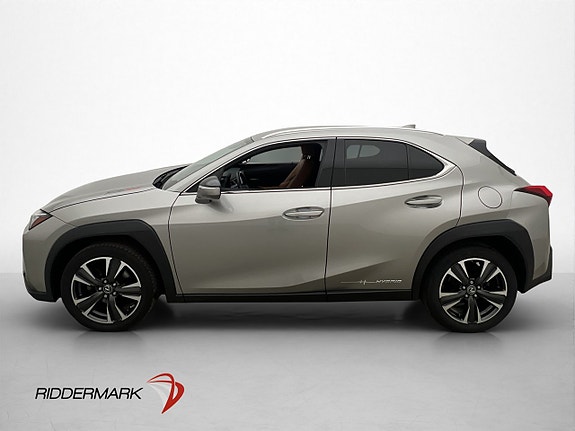 Lexus UX250h 2 of 30