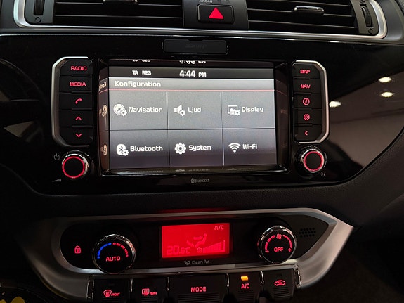Kia Rio 15 of 16