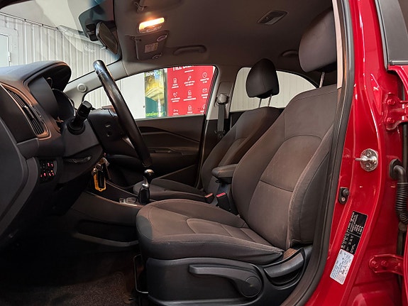Kia Rio 6 of 16