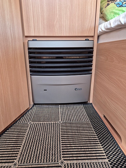 Knaus 580 QS Sudwind barnkammarvagn 12 of 13