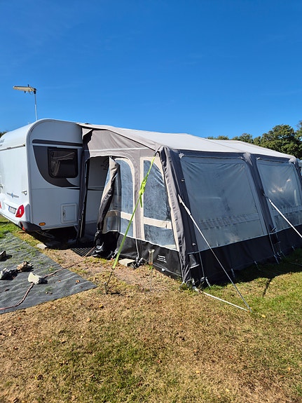 Knaus 580 QS Sudwind barnkammarvagn 3 of 13