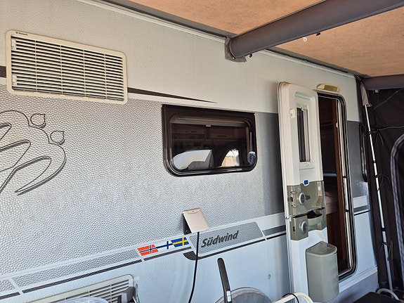 Knaus 580 QS Sudwind barnkammarvagn 11 of 13