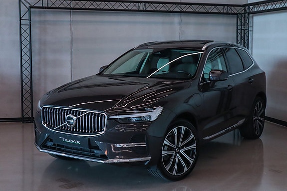 Volvo XC60 2 of 13
