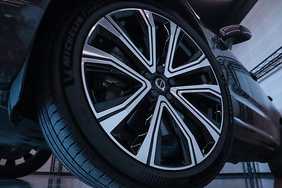 Volvo XC60 6 of 13