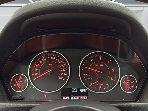 BMW 320d 12 of 16