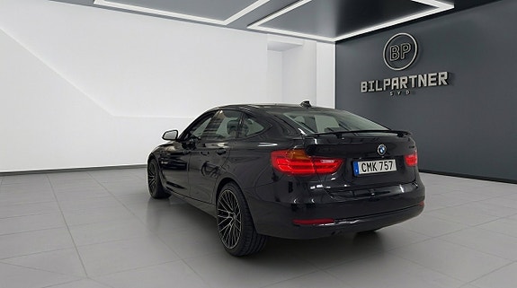 BMW 320d 5 of 16