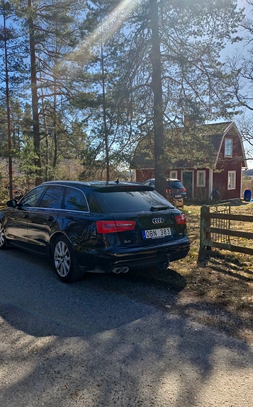 Audi A6 2 of 13