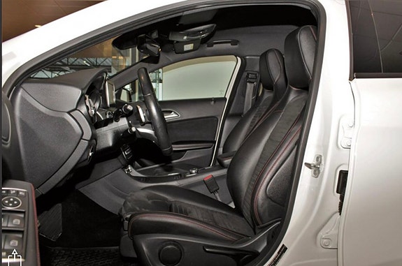 Mercedes-Benz GLA200 d 4 of 7