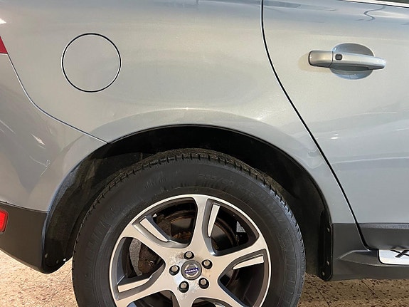 Volvo XC60 19 of 21