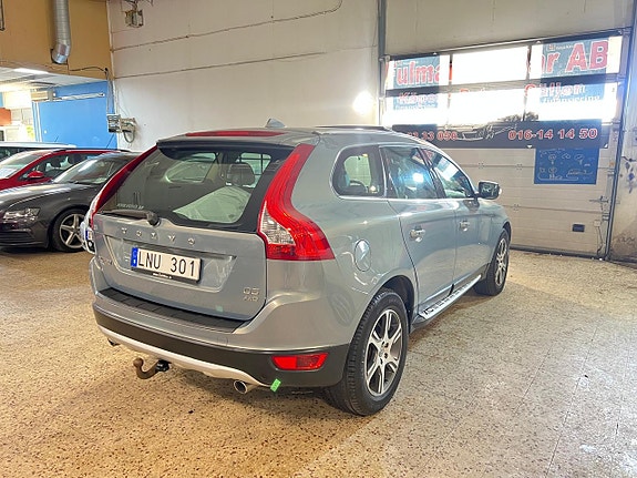 Volvo XC60 4 of 21