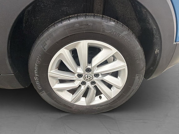 Volkswagen T-Cross 28 of 30