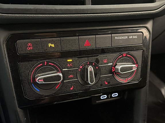 Volkswagen T-Cross 22 of 30