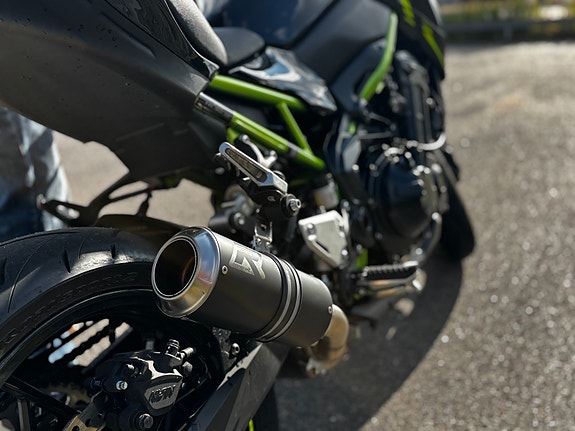 Kawasaki Z900 5 of 5