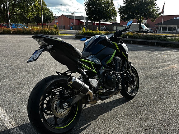 Kawasaki Z900 4 of 5