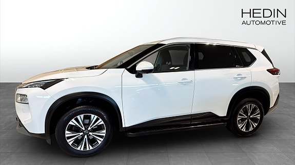 Nissan X-Trail 2 of 12