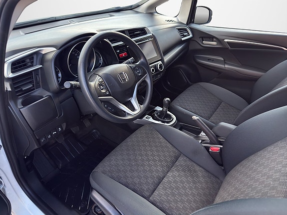 Honda Jazz 9 of 16