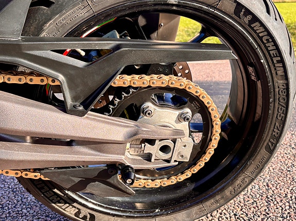 Aprilia Caponord 1200 7 of 12