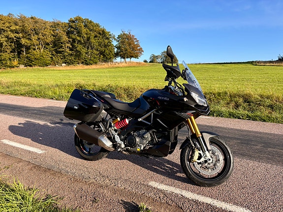 Aprilia Caponord 1200 2 of 12