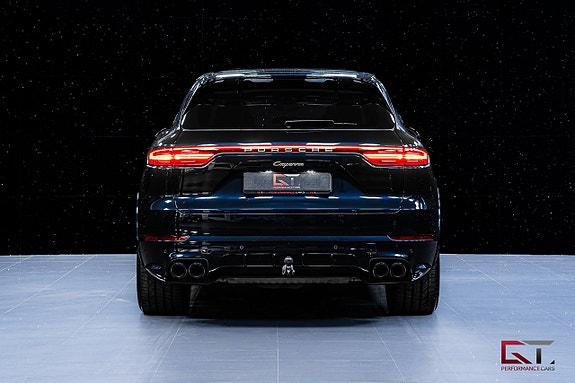 Porsche Cayenne 7 of 23