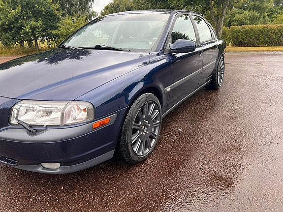 Volvo S80 2 of 6