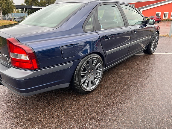 Volvo S80 4 of 6