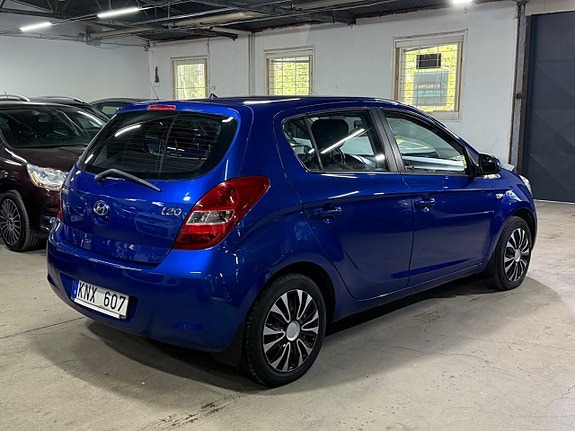 Hyundai i20 6 of 16