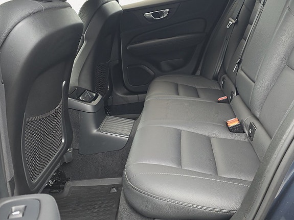 Volvo V60 18 of 22