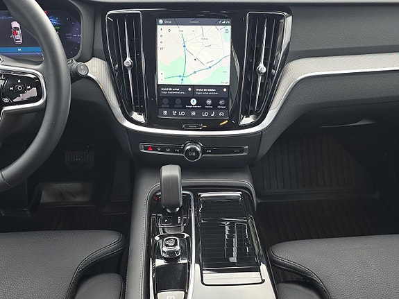Volvo V60 11 of 22