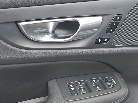 Volvo V60 14 of 22