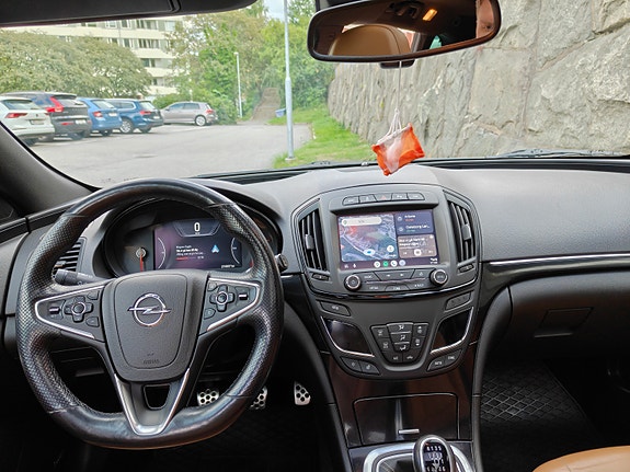 Opel Insignia 8 of 9