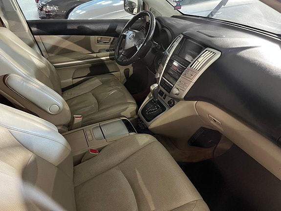 Lexus RX400h 9 of 17