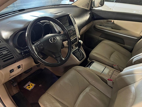 Lexus RX400h 6 of 17