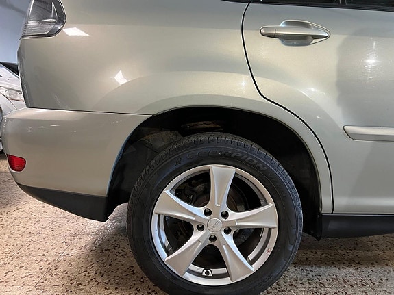 Lexus RX400h 16 of 17