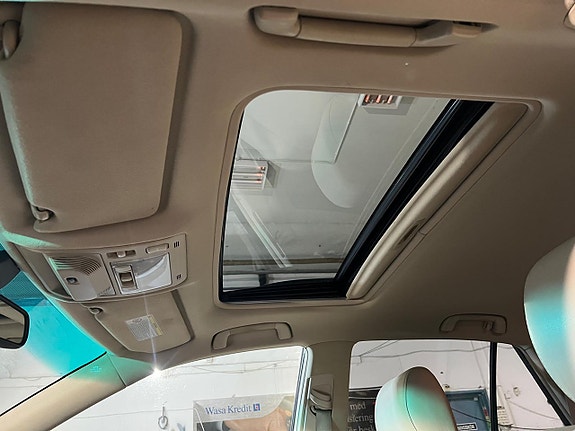 Lexus RX400h 11 of 17