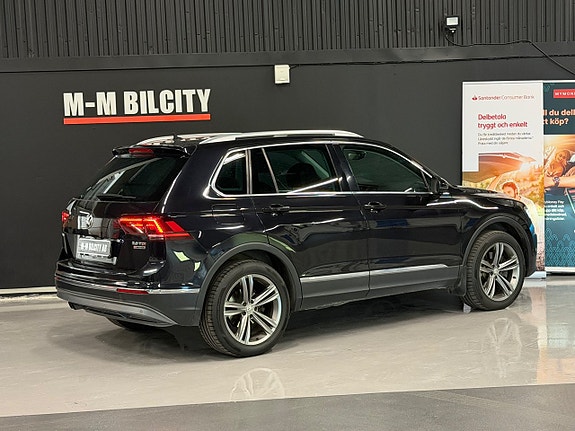 Volkswagen Tiguan 4 of 12