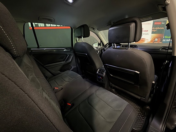 Volkswagen Tiguan 8 of 12