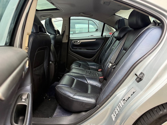 Volvo S60 23 of 30