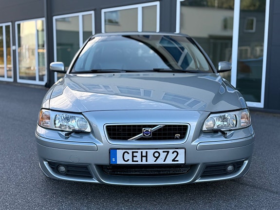 Volvo S60 16 of 30