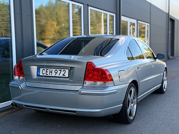 Volvo S60 3 of 30