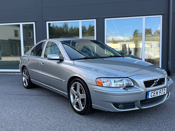 Volvo S60 8 of 30