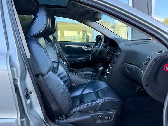 Volvo S60 4 of 30