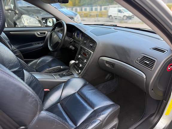 Volvo S60 30 of 30