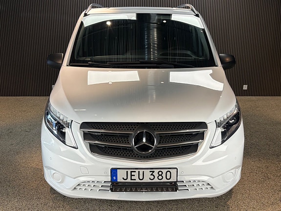 Mercedes-Benz Vito 119 2 of 16